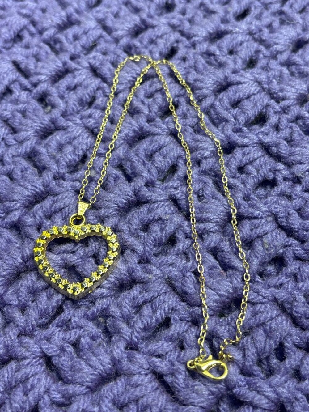 Goldtone Silvertone Heart Pendant Necklace 18 inches Long 1 inch
